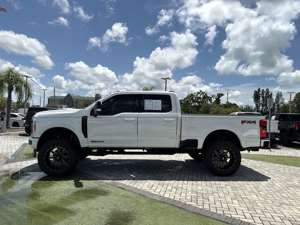 Used 2024 Ford Super Duty F-250 SRW Lariat Truck Crew Cab