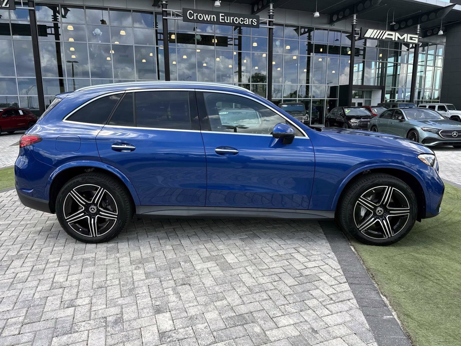 2025 Mercedes Benz GLC 350e 4MATIC photo 3