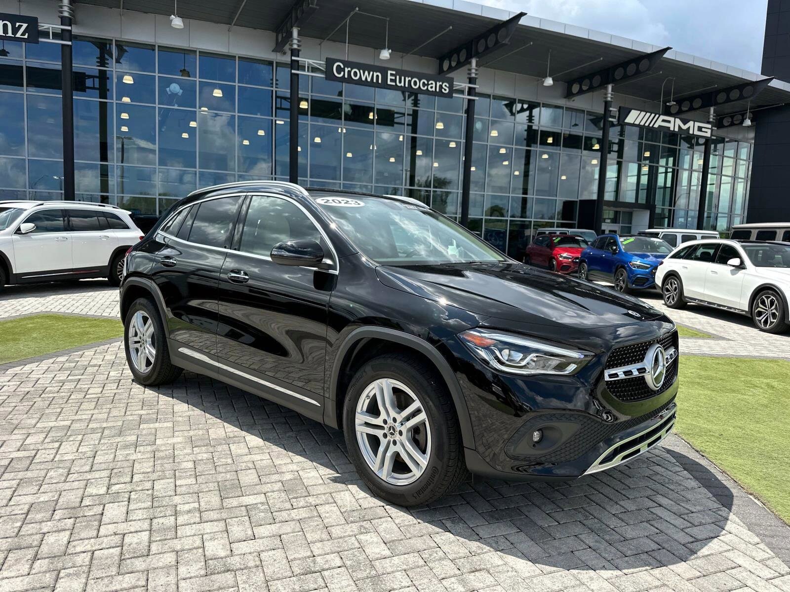 2023 Mercedes Benz GLA 250 4MATIC photo 2
