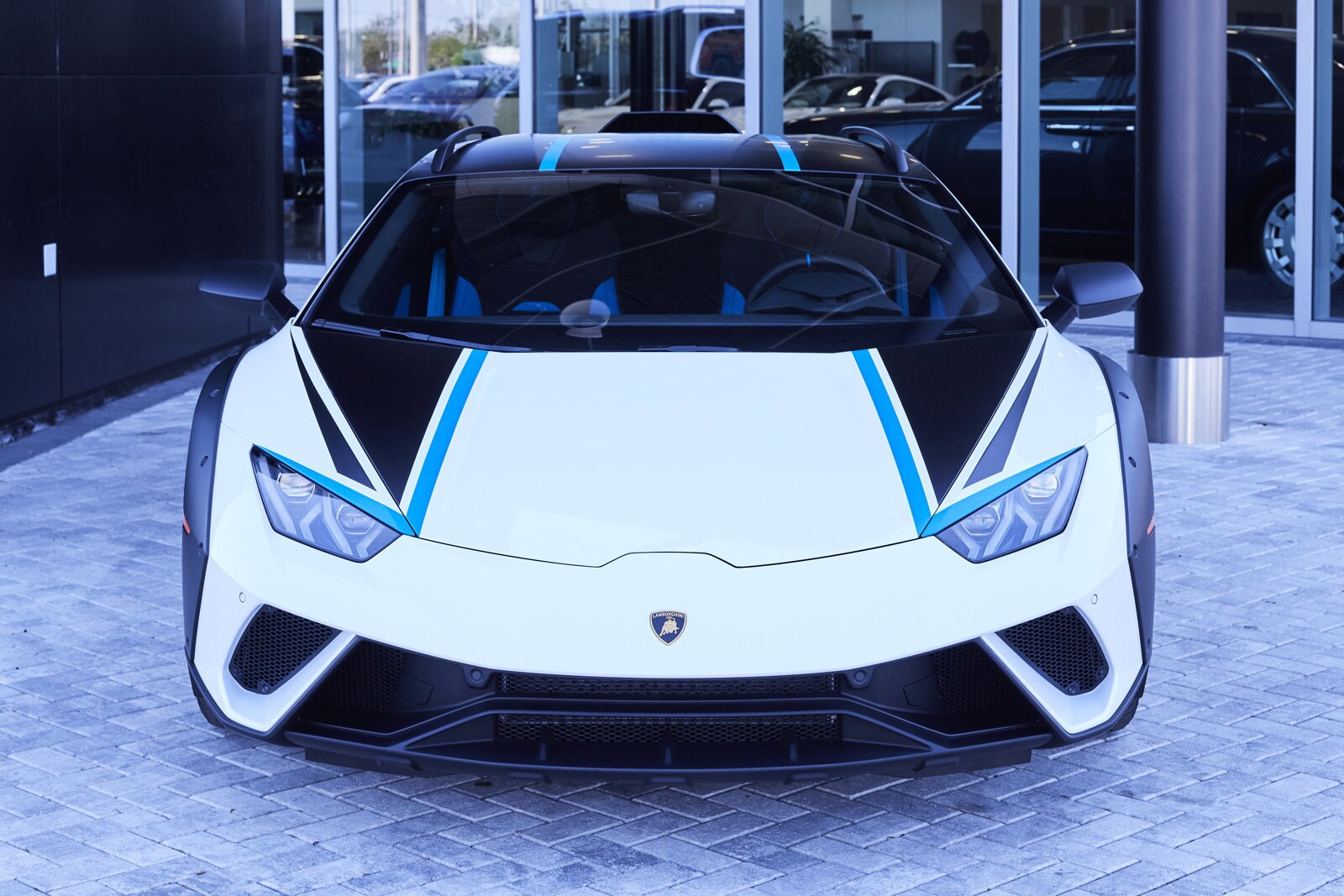 2024 Lamborghini Huracan Sterrato Base photo 4