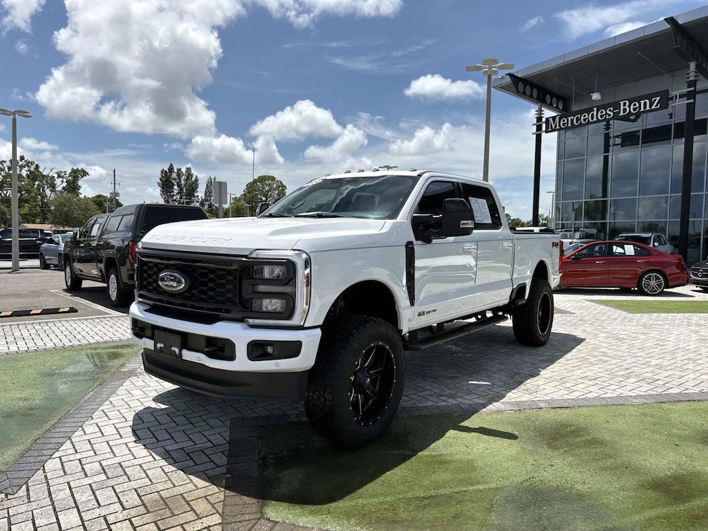 Used 2024 Ford Super Duty F-250 SRW Lariat Truck Crew Cab