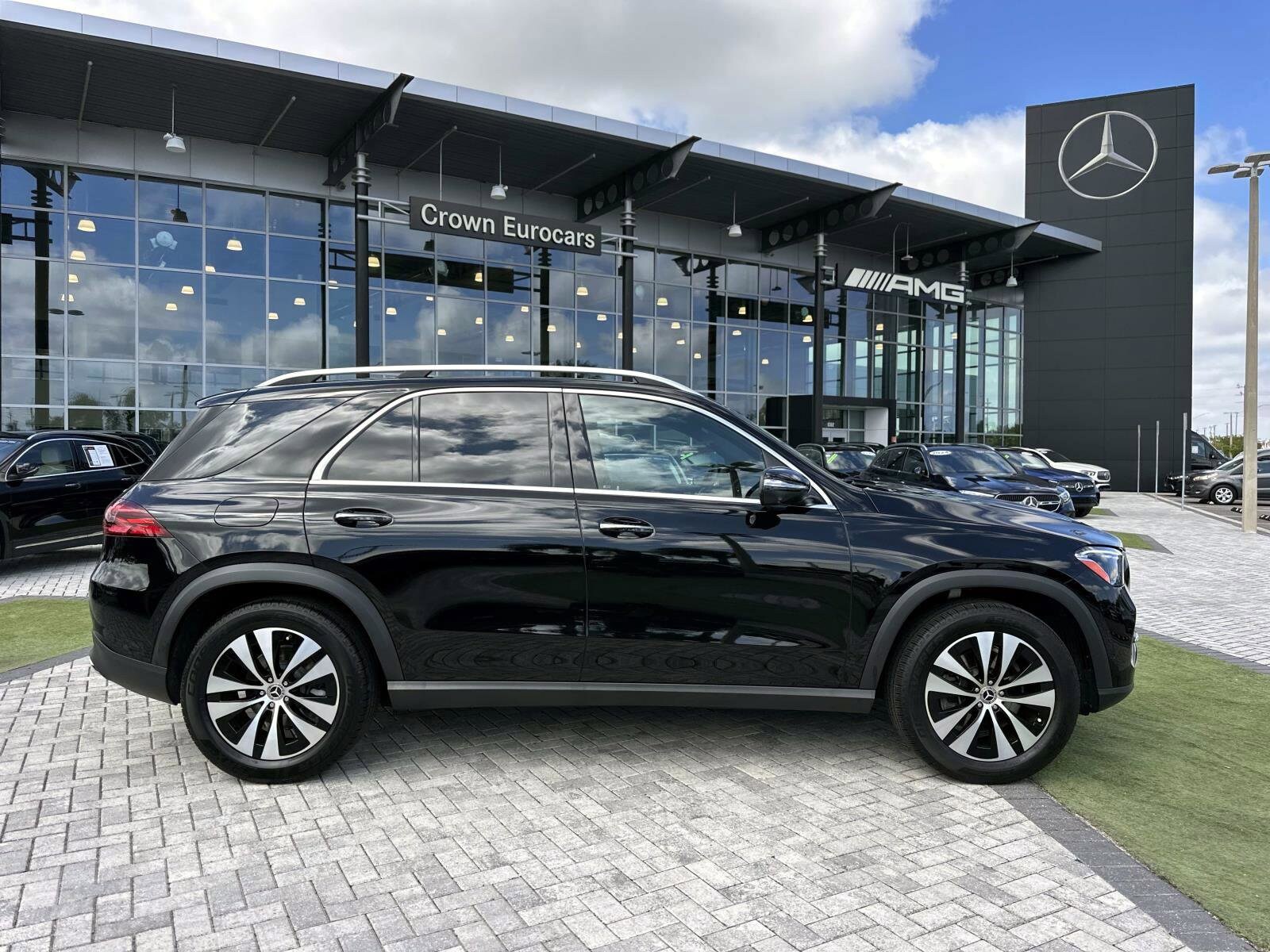 2025 Mercedes Benz GLE 350 4MATIC photo 3
