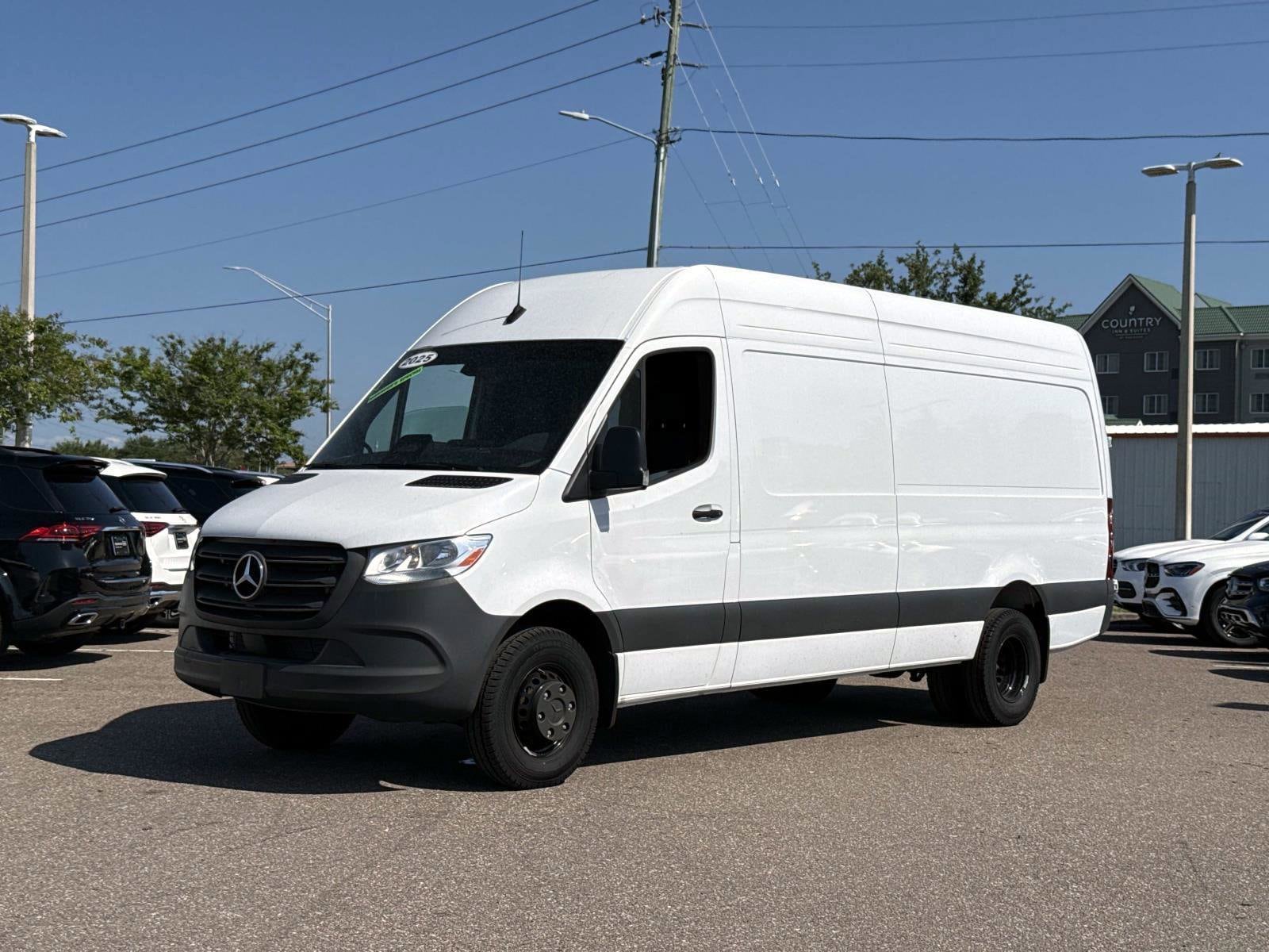2025 Mercedes-Benz Sprinter Cargo Van