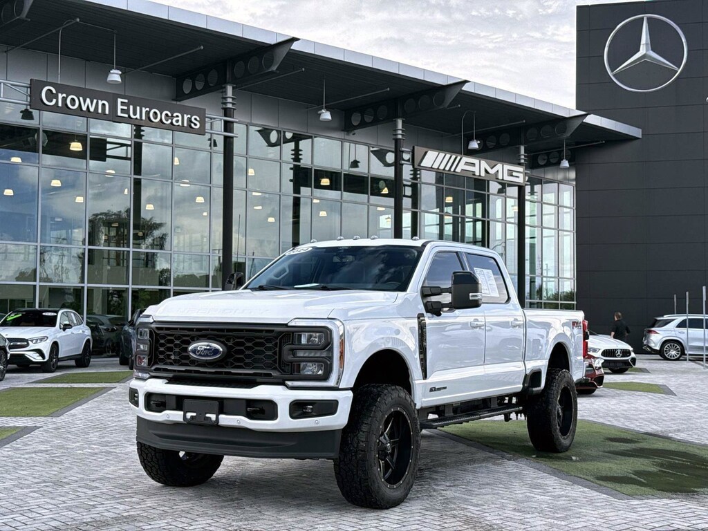 Used 2024 Ford Super Duty F-250 SRW Lariat Truck Crew Cab