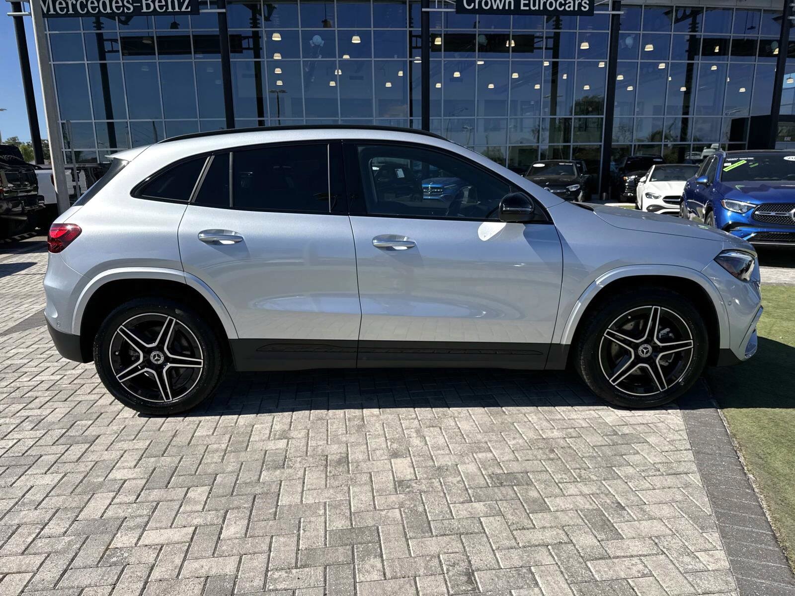 2025 Mercedes Benz GLA 250 photo 4