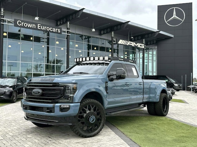 2020 Ford Super Duty F-350 DRW Lariat Truck Crew Cab