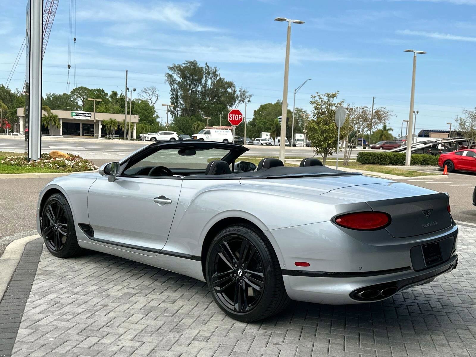 2023 Bentley Continental GT V8 photo 3