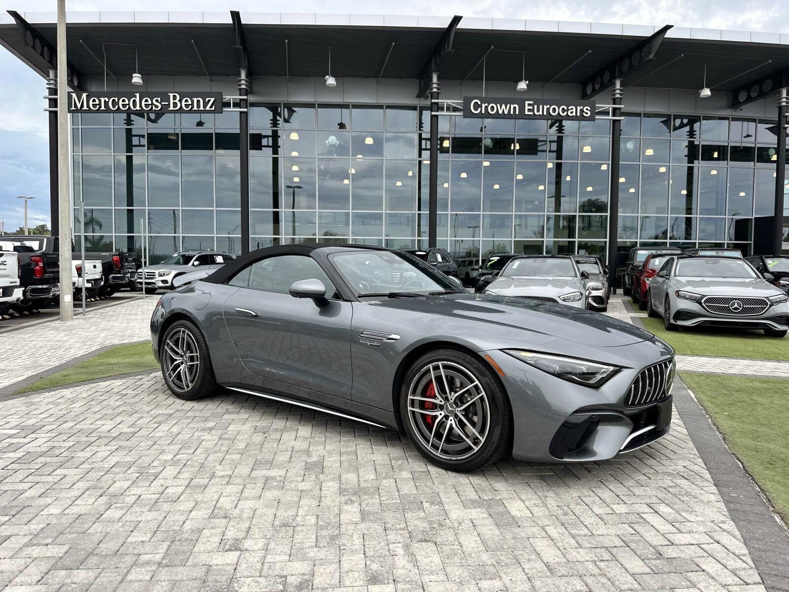 2022 Mercedes Benz SL 55 AMG photo 2