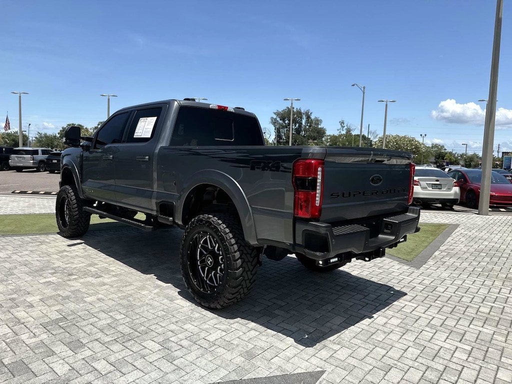 Used 2025 Ford Super Duty F-250 SRW Lariat Truck Crew Cab