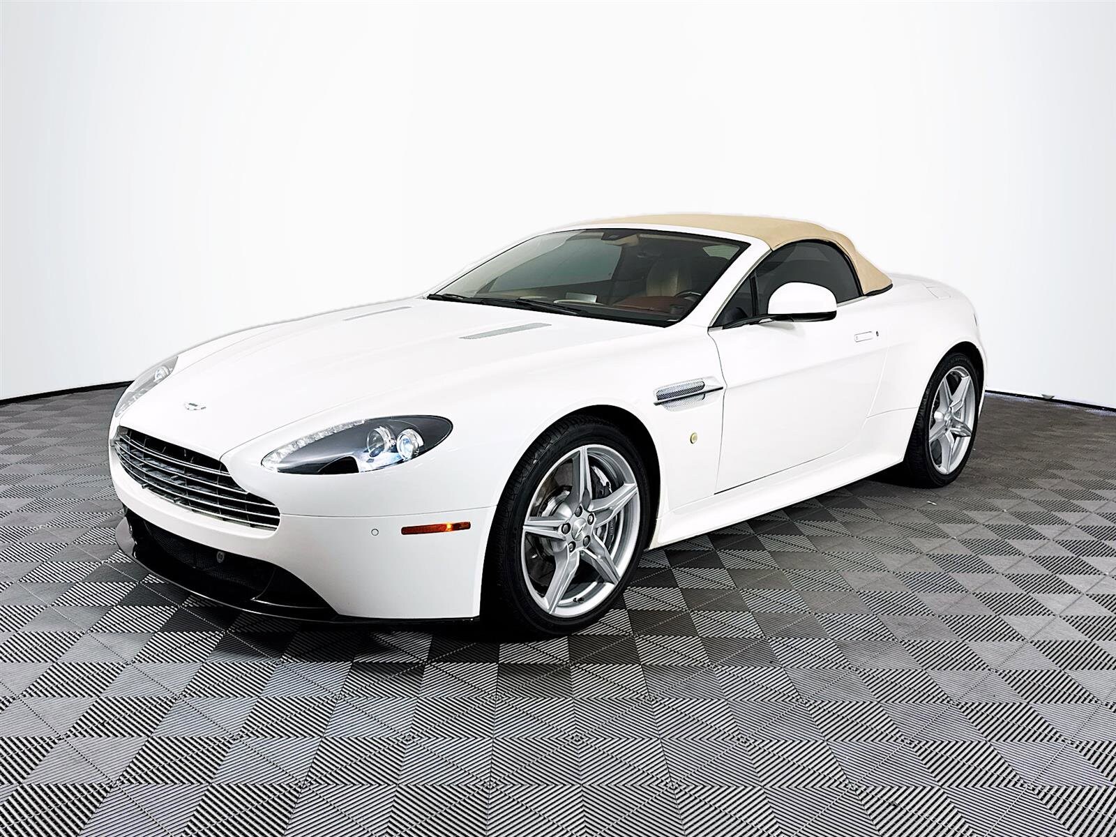 2016 Aston Martin V8 Vantage S photo 3