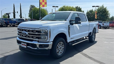 2025 Ford F-250SD Lariat Truck
