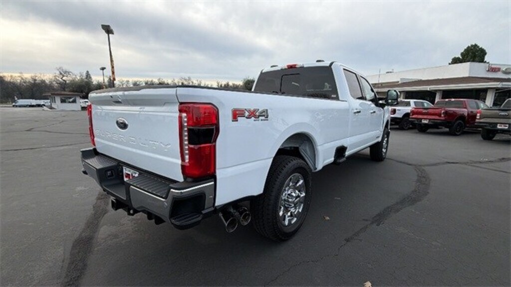 New 2026 Ford F-350SD Lariat Truck
