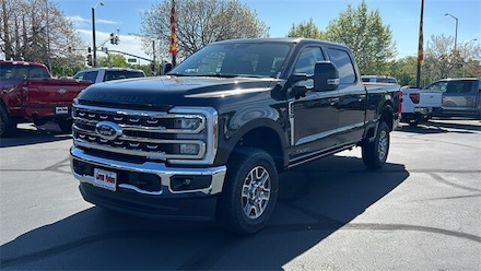 2025 Ford F-250SD Lariat Truck