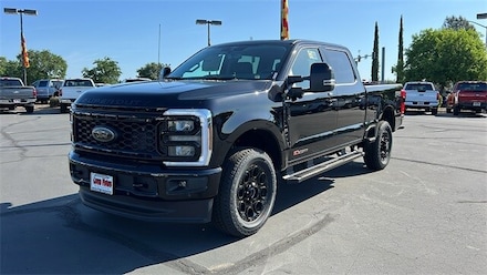 2025 Ford F-250SD Lariat Truck