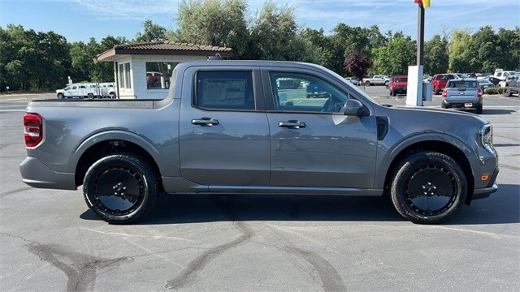 New 2025 Ford Maverick Lobo Standard Truck