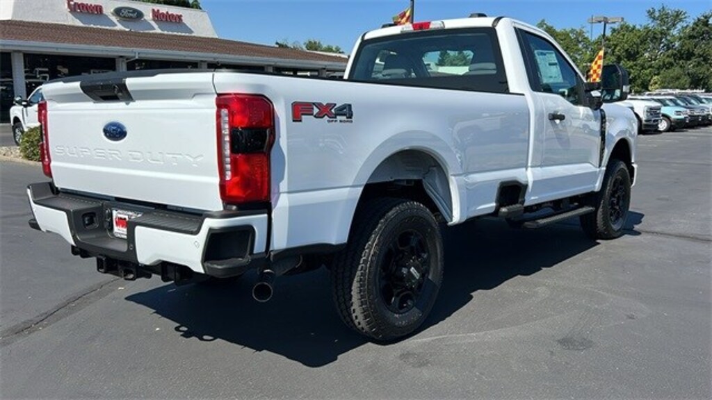 New 2025 Ford F-250SD XLT Truck