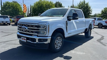 2025 Ford F-250SD Lariat Truck