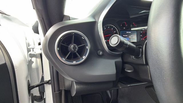 2024 Chevrolet Camaro 1LT - Photo 27