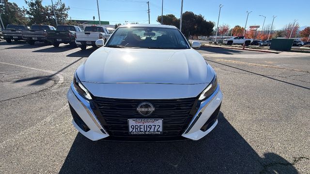 2025 Nissan Altima SL - Photo 8