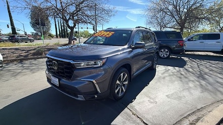 2023 Honda Pilot Elite SUV