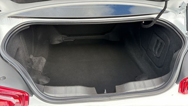 2024 Chevrolet Camaro 1LT - Photo 13
