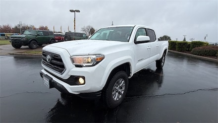 2017 Toyota Tacoma SR5 V6 Truck Double Cab