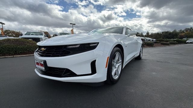 2024 Chevrolet Camaro 1LT - Photo 9