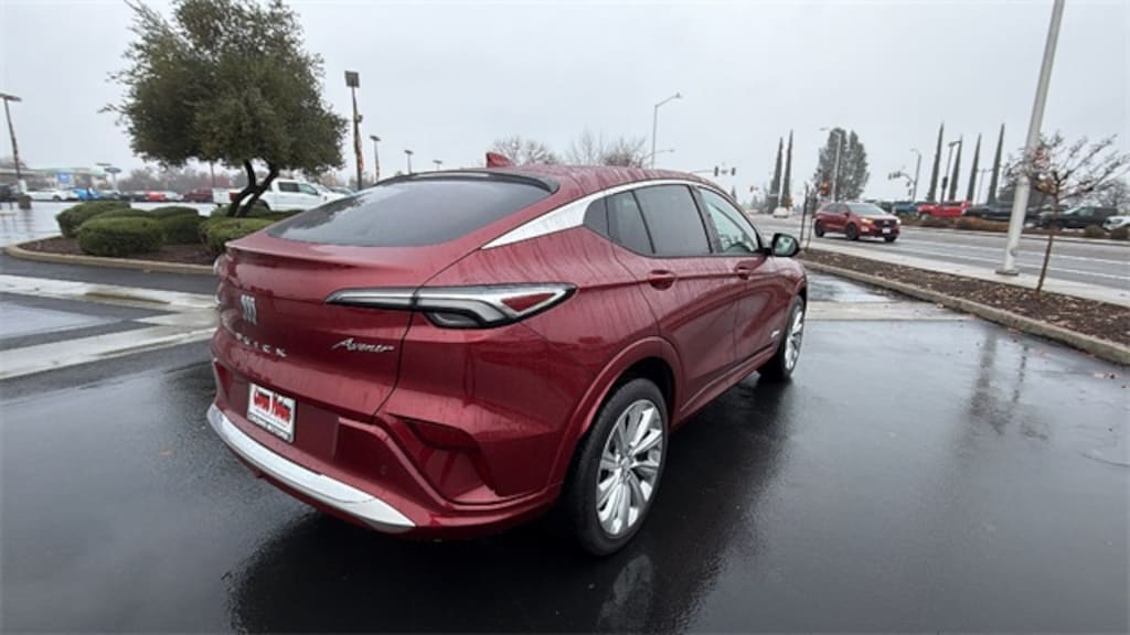 Used 2024 Buick Envista Avenir SUV