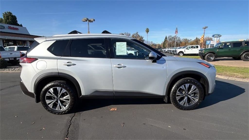 Used 2021 Nissan Rogue SV SUV