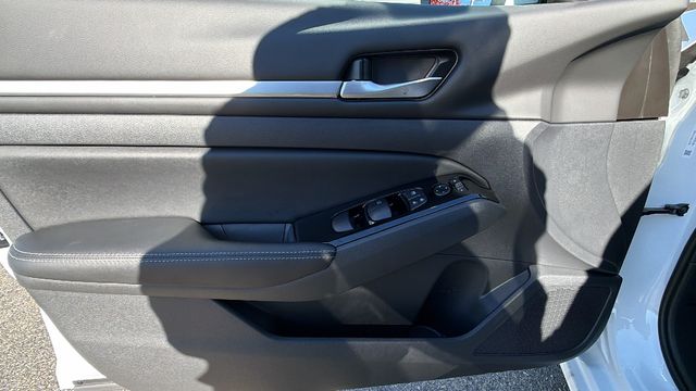 2025 Nissan Altima SL - Photo 19