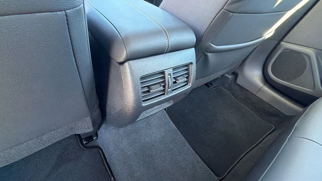 2025 Nissan Altima SL - Photo 17
