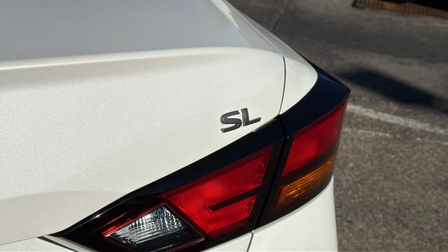 2025 Nissan Altima SL - Photo 11