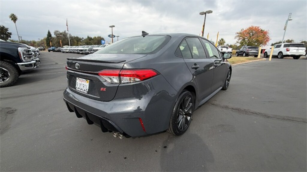 Used 2024 Toyota Corolla SE Sedan