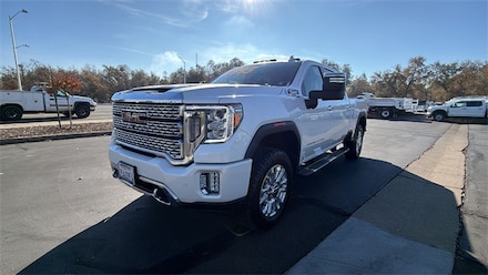 2022 GMC Sierra 2500 HD Denali Truck Crew Cab