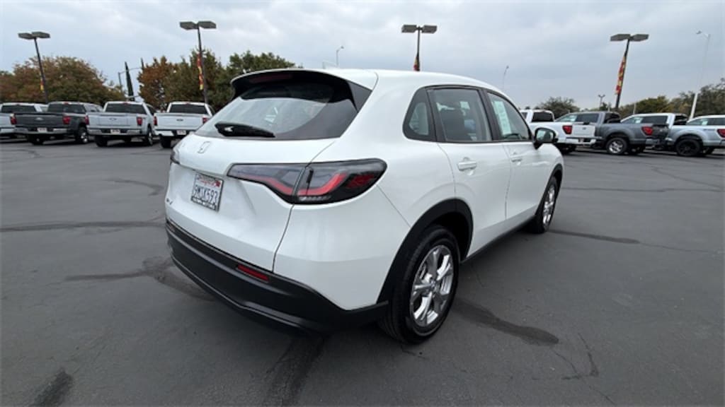 Used 2025 Honda HR-V LX SUV