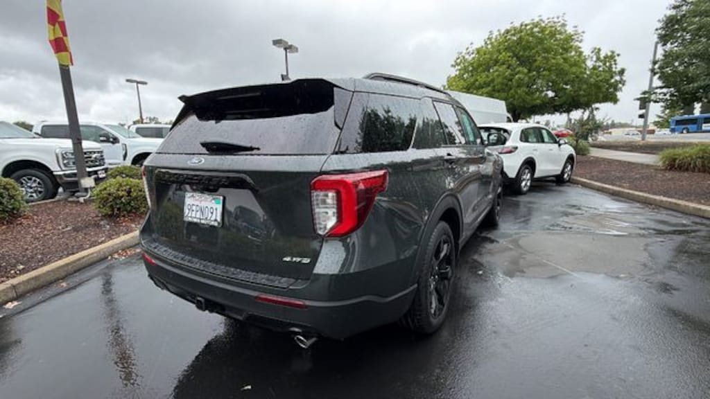 Used 2023 Ford Explorer ST-Line SUV