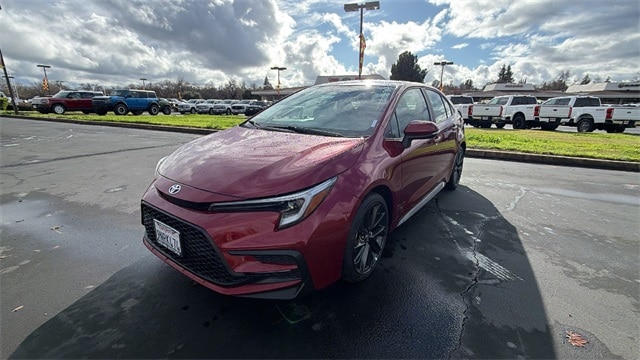 2024 Toyota Corolla SE's photo