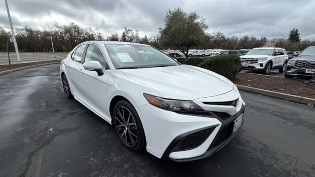 Used 2024 Toyota Camry SE Sedan