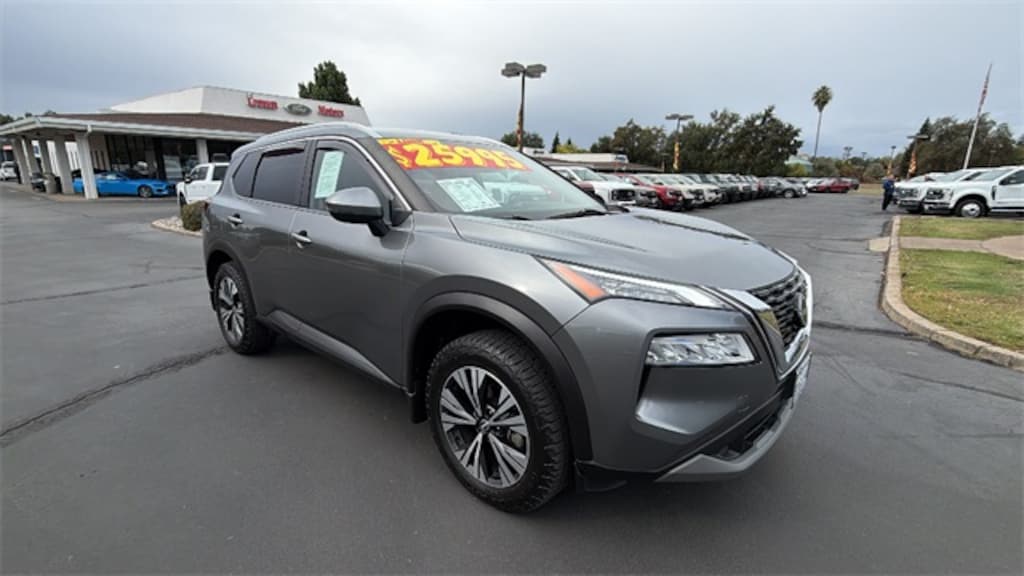 Used 2022 Nissan Rogue SV SUV