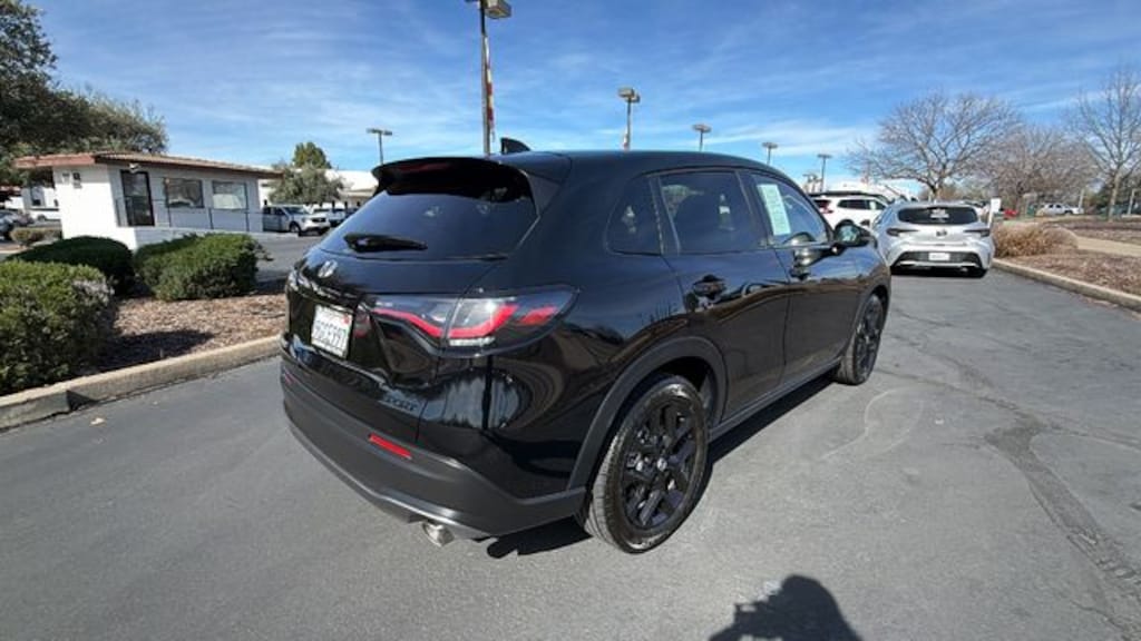 Used 2023 Honda HR-V Sport AWD SUV