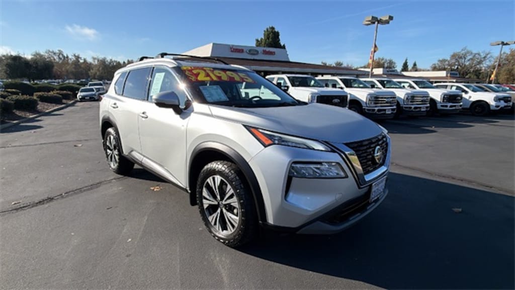 Used 2021 Nissan Rogue SV SUV