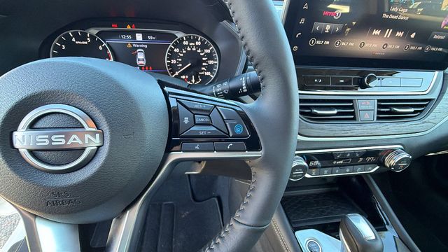 2025 Nissan Altima SL - Photo 28