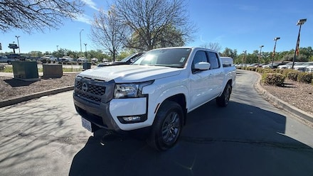 2025 Nissan Frontier SV Truck Crew Cab