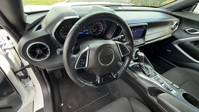 2024 Chevrolet Camaro 1LT - Photo 28