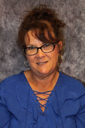 Staff member Debbie Allen from ID_ae5d92dbcee5