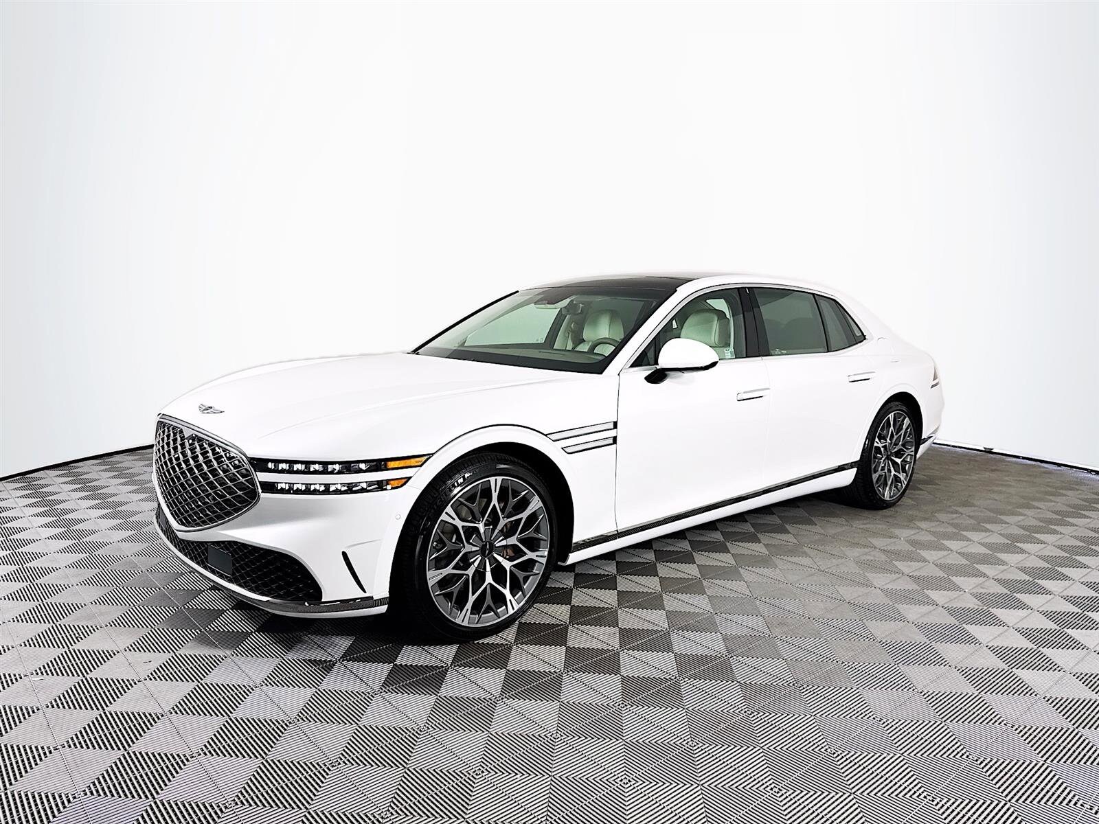 2025 Genesis G90 3.5T E-Supercharger photo 3