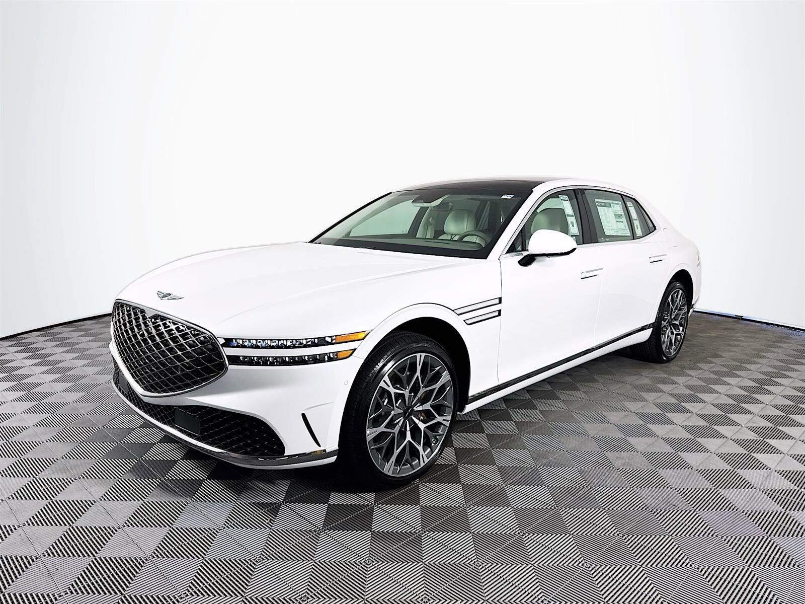 2025 Genesis G90 3.5T E-Supercharger photo 3