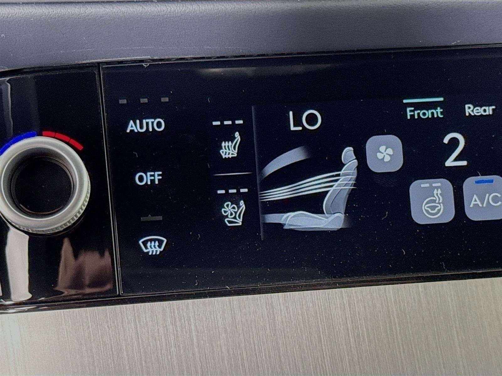 2026 GENESIS GV70 Sport Advanced - Photo 23