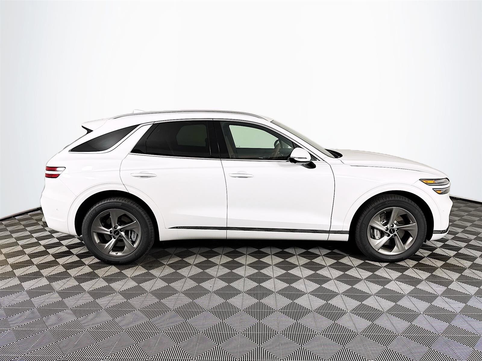 2026 Genesis GV70 2.5T Advanced photo 4