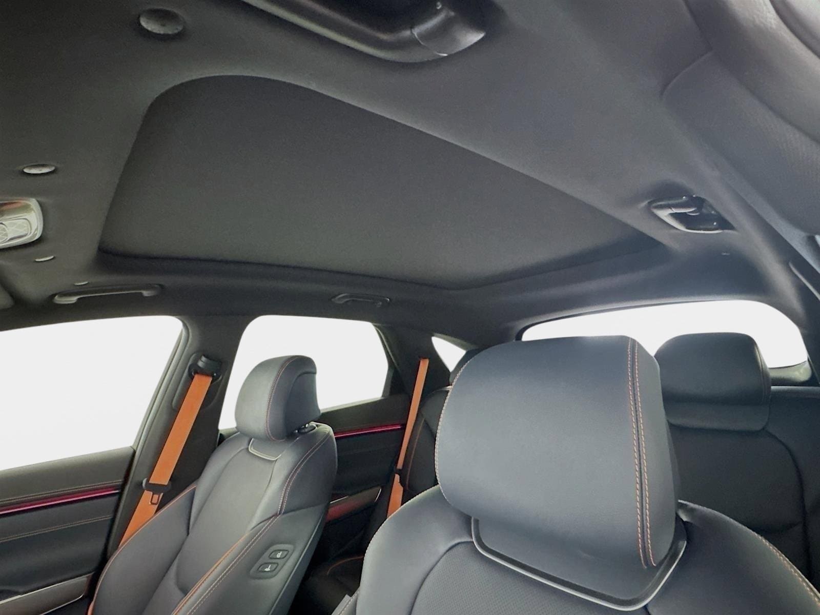 2026 GENESIS GV70 Sport Advanced - Photo 14